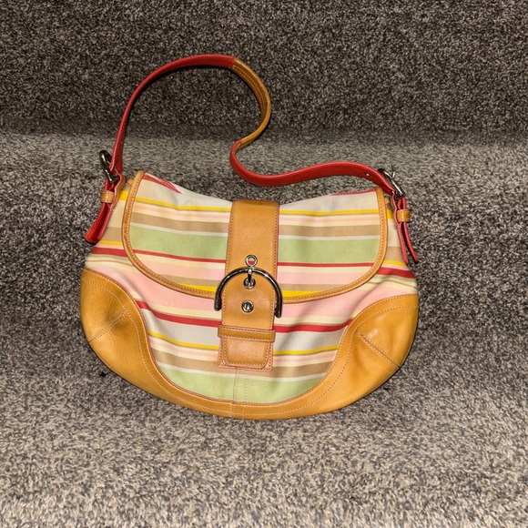 Super rare vintage Coach striped daisy soho bag